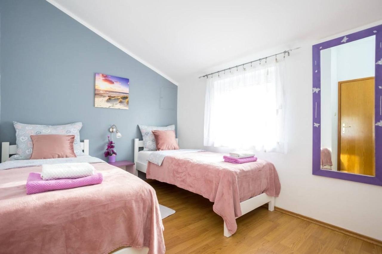 Apartman Luni Sa Bazenom - Malinska, Sveti Anton Sveti Anton  المظهر الخارجي الصورة