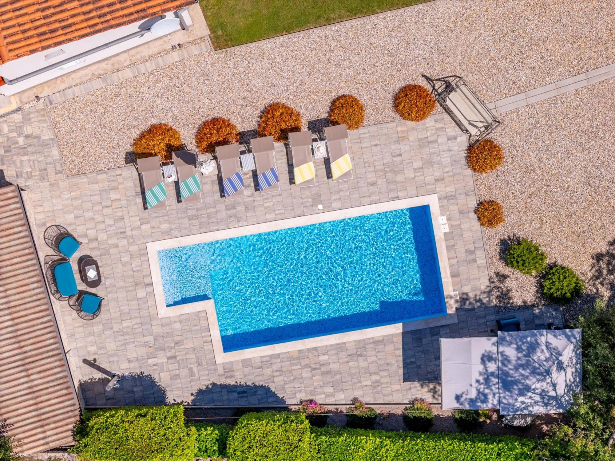 Apartman Luni Sa Bazenom - Malinska, Sveti Anton Sveti Anton  المظهر الخارجي الصورة